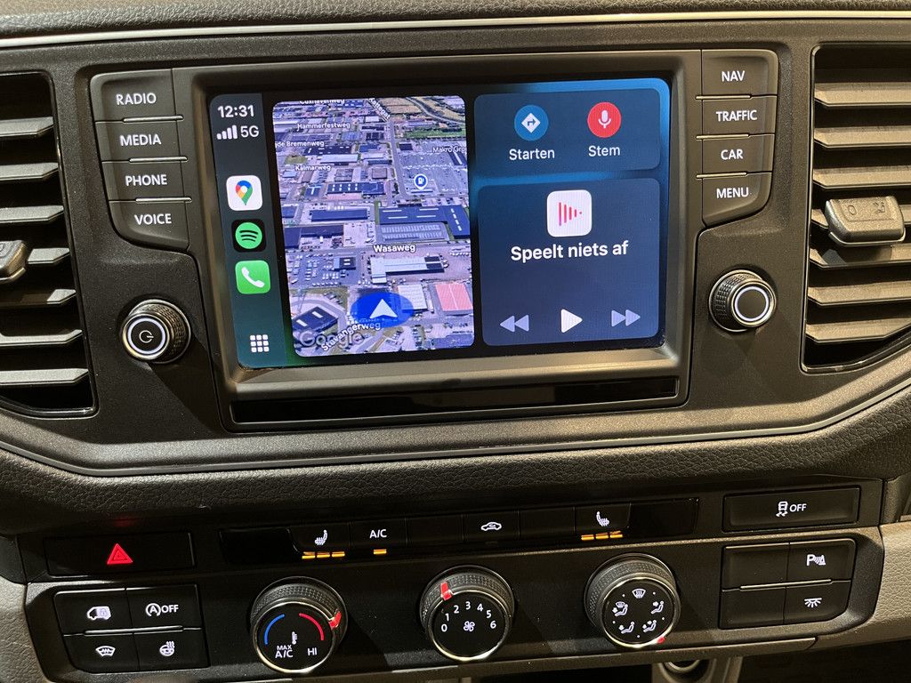 Man TGE 50 2.0 L2H1 180 PK DL DSG Automaat / Euro 6 / Trekhaak 3500 KG / Airco / Cruise Control / Camera / CarPlay / Navigatie / 83.000 KM !!