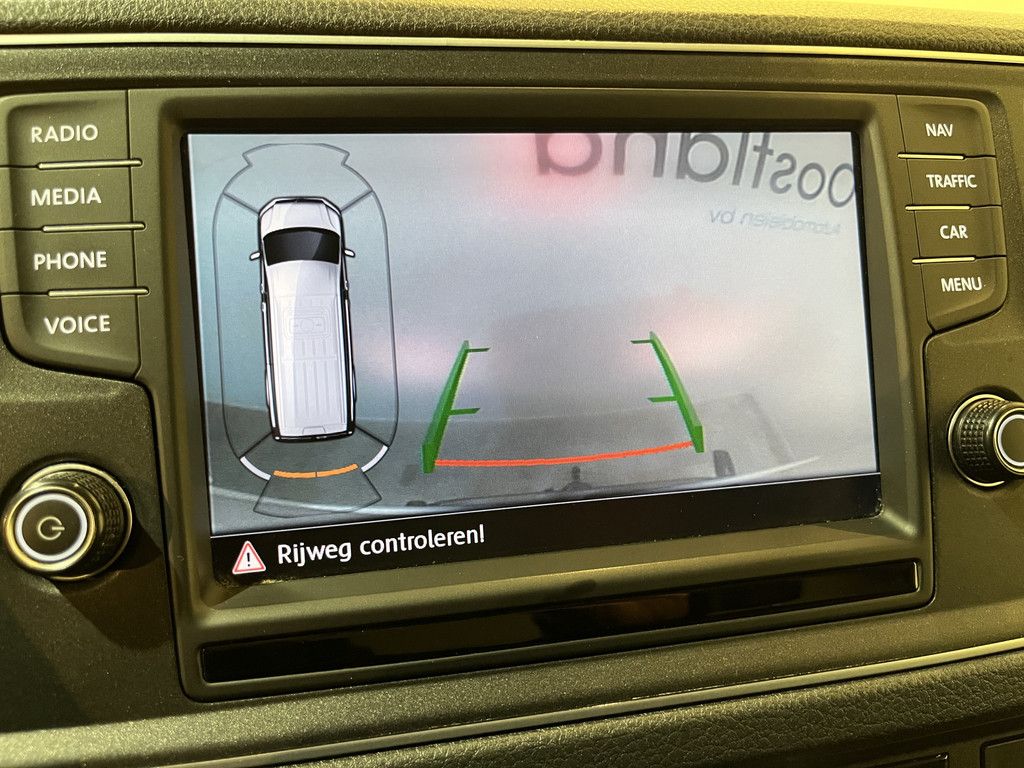 Man TGE 50 2.0 L2H1 180 PK DL DSG Automaat / Euro 6 / Trekhaak 3500 KG / Airco / Cruise Control / Camera / CarPlay / Navigatie / 83.000 KM !!