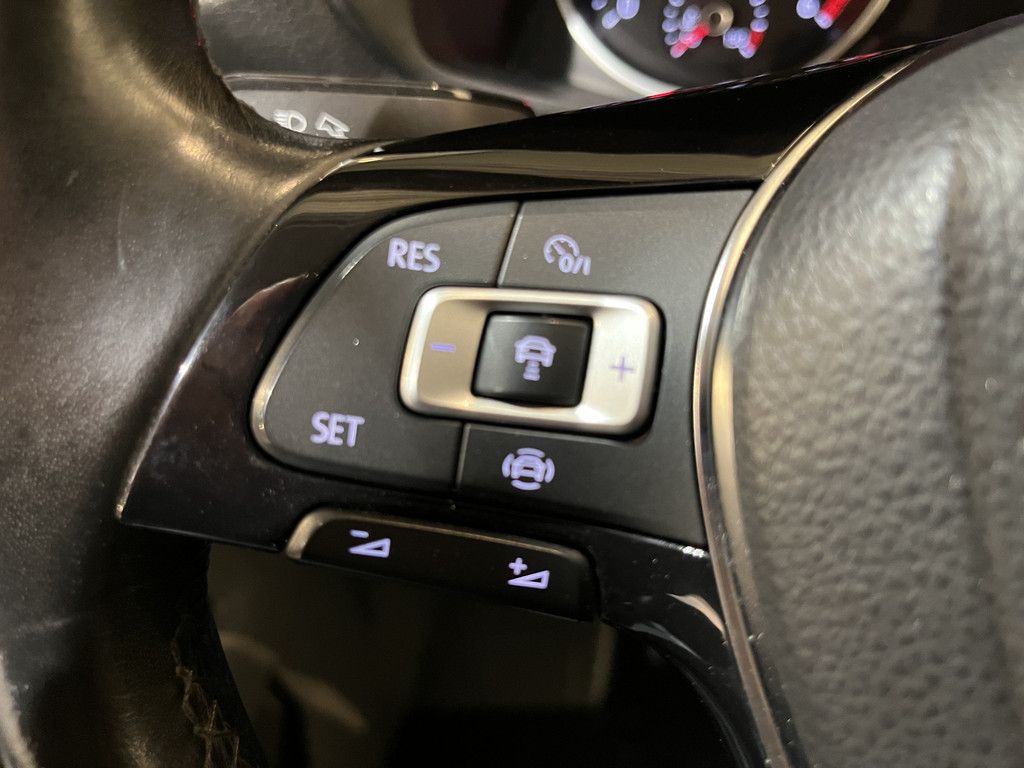 Man TGE 50 2.0 L2H1 180 PK DL DSG Automaat / Euro 6 / Trekhaak 3500 KG / Airco / Cruise Control / Camera / CarPlay / Navigatie / 83.000 KM !!