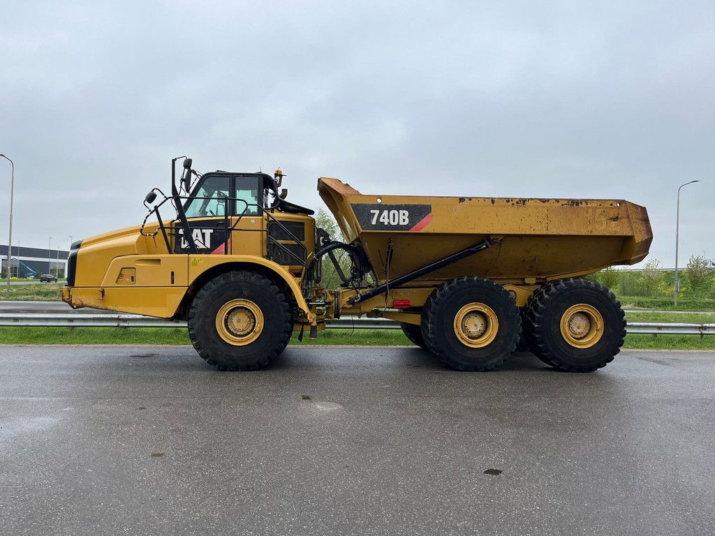 Caterpillar 740B