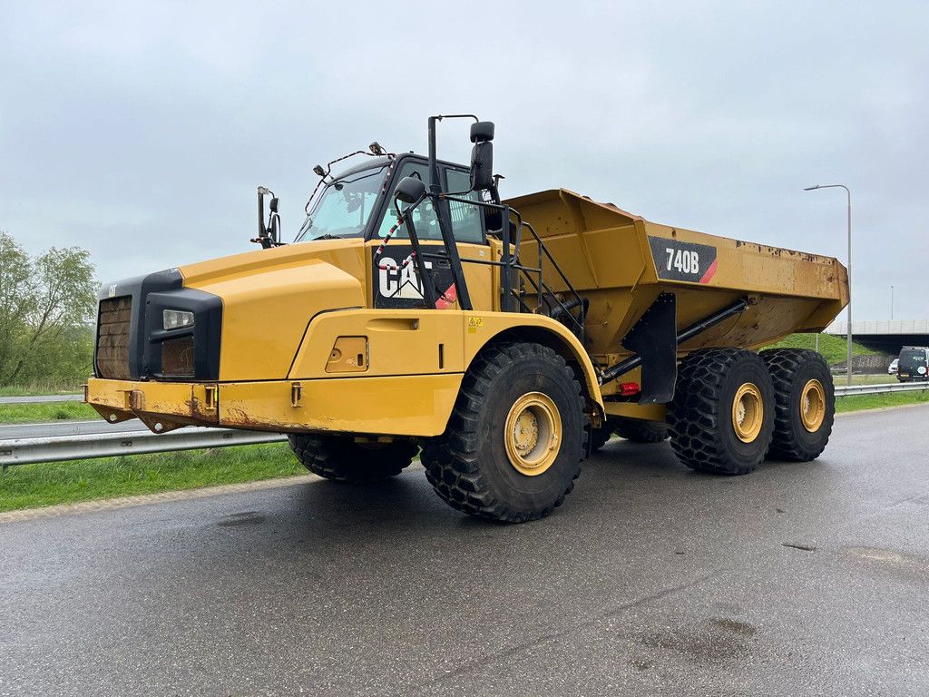 Caterpillar 740B