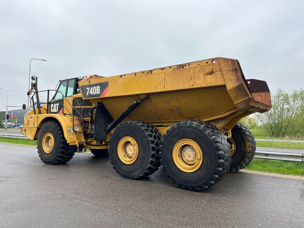 Caterpillar 740B