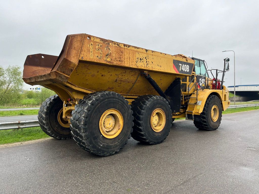 Caterpillar 740B