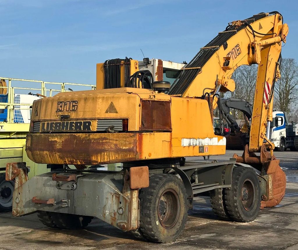 Liebherr A316 | BUCKET | ELEVATING CABIN | OUTRIGGERS