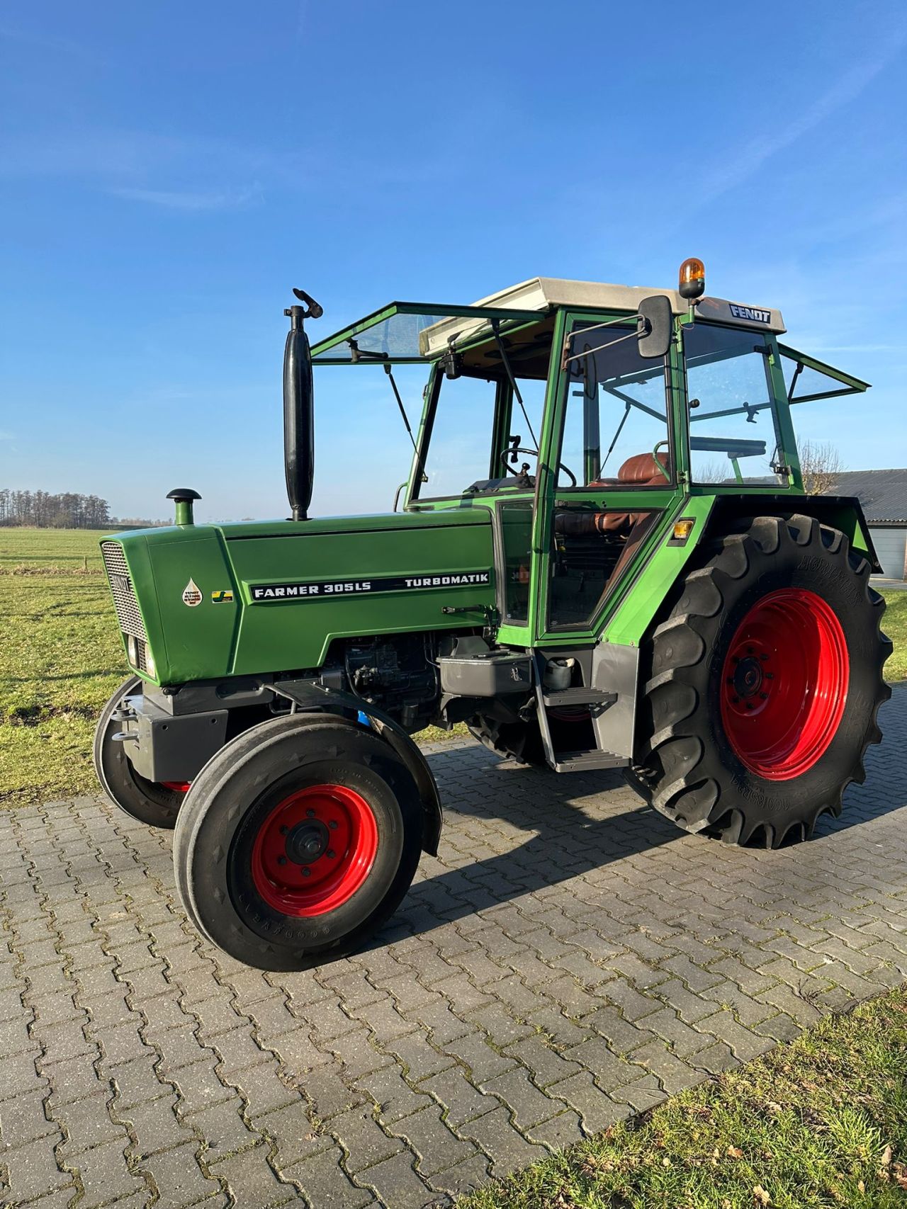 Fendt Farmer 305 LS