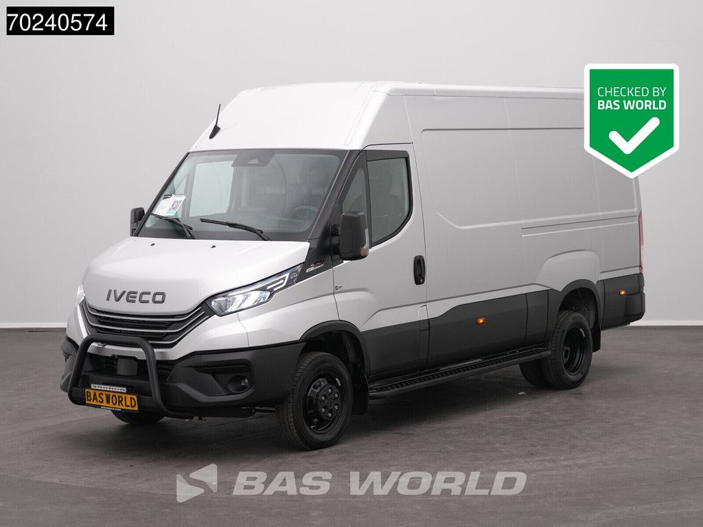Iveco Daily 35C18 BPM VRIJ! 3.0L Black Edition Automaat 180PK L2H2 Dubbellucht 3,5t Trekgewicht ACC LED Navi Camera Parkeersensoren Euro6 L2 12m3 Klima