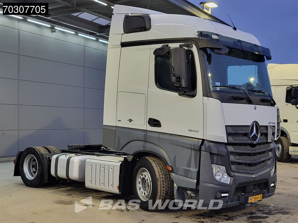 Mercedes Actros 1842 4X2 NL StreamSpace Mega 2xTanks
