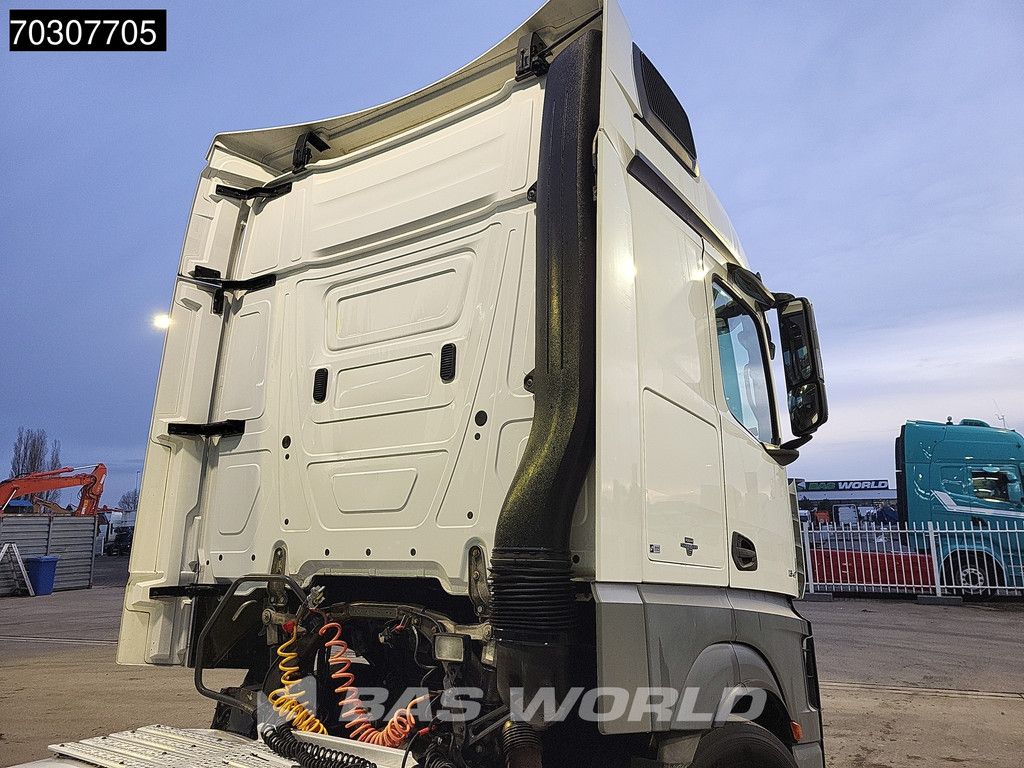 Mercedes Actros 1842 4X2 NL StreamSpace Mega 2xTanks
