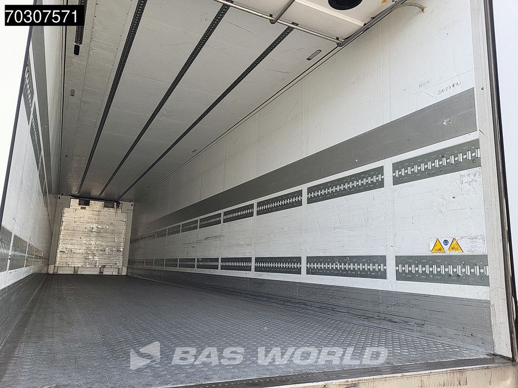 Schmitz SCB*S3B 3 axles TUV 05/26 Doppelverdampfer Blumenbreit FRC