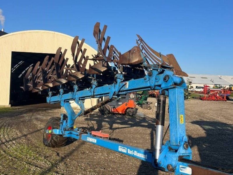 Lemken Varie diamant 10X 6 furet halvbugseret vendeplov