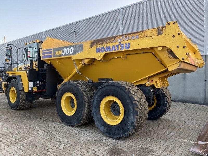 Komatsu HM300-5EO