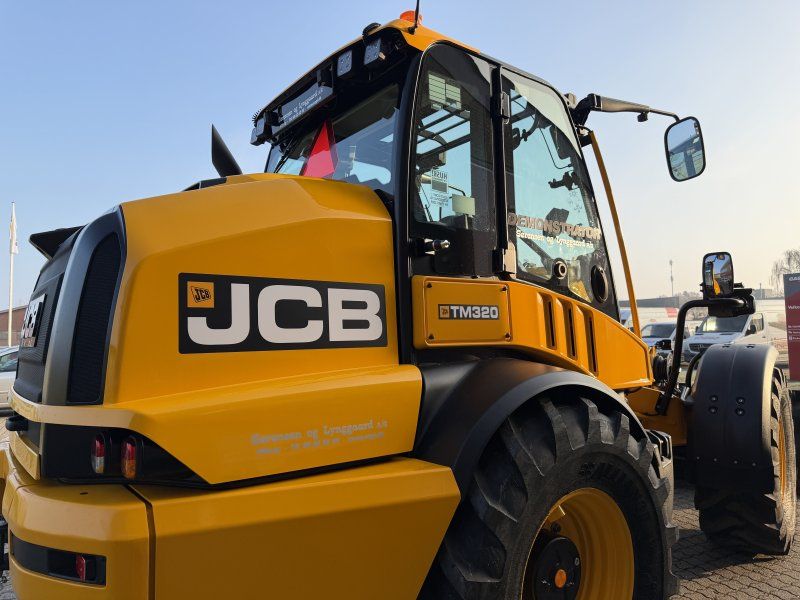JCB TM320