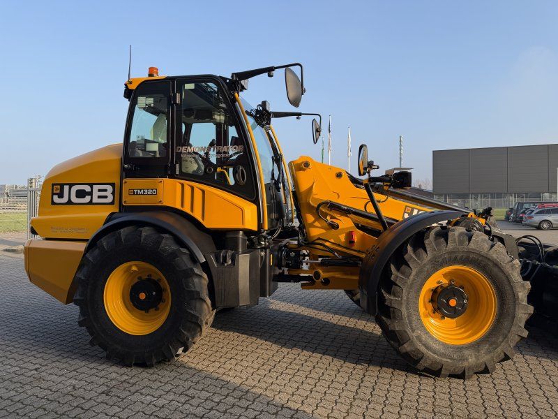 JCB TM320