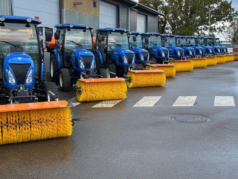 New Holland BOOMER 55 HST