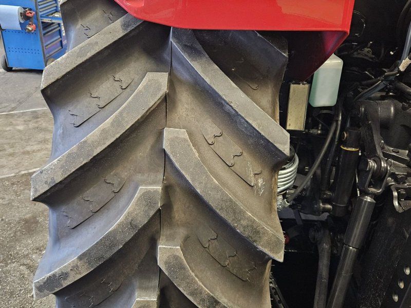 Case IH Farmall 100 A