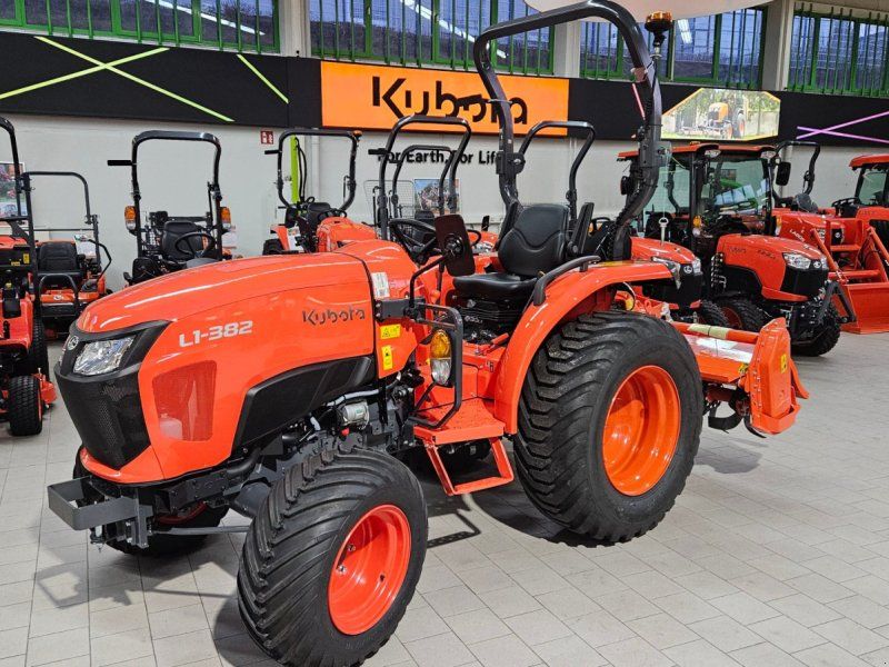 Kubota L1-382 D