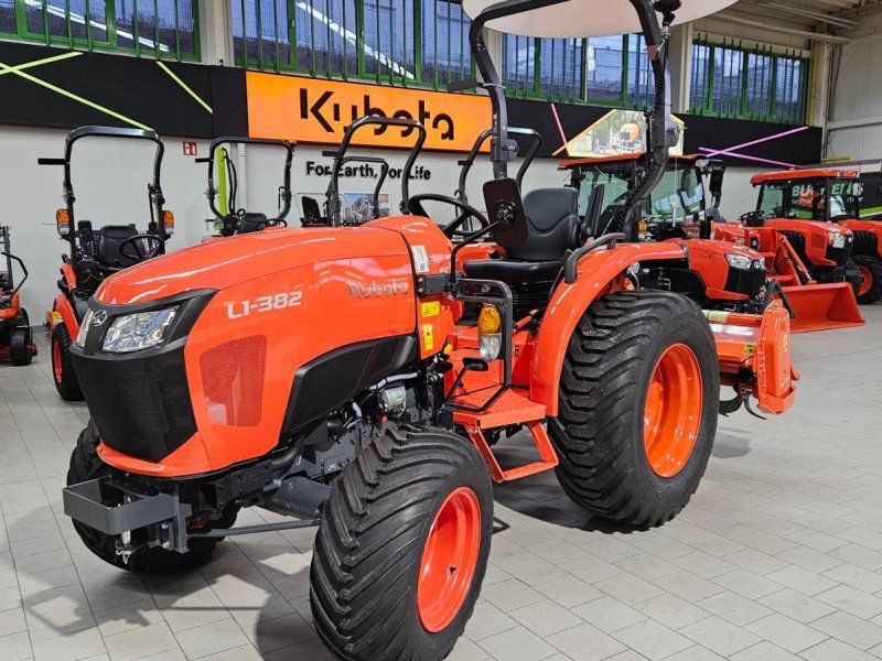 Kubota L1-382 D