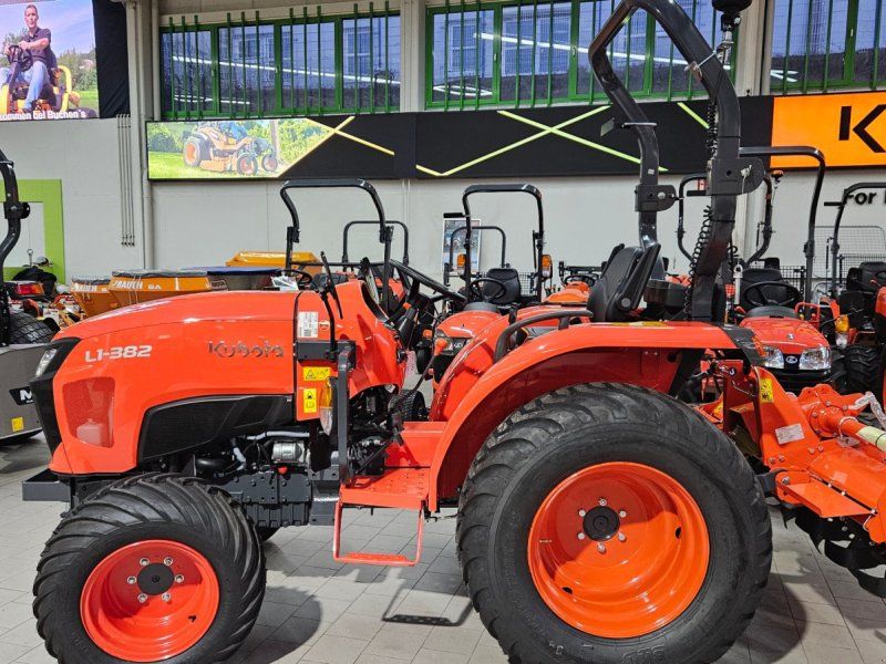 Kubota L1-382 D