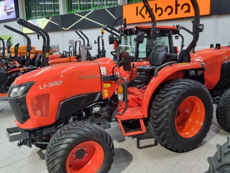 Kubota L1-382 D