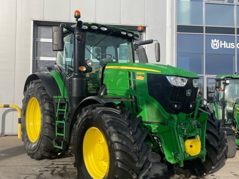John Deere 6230R