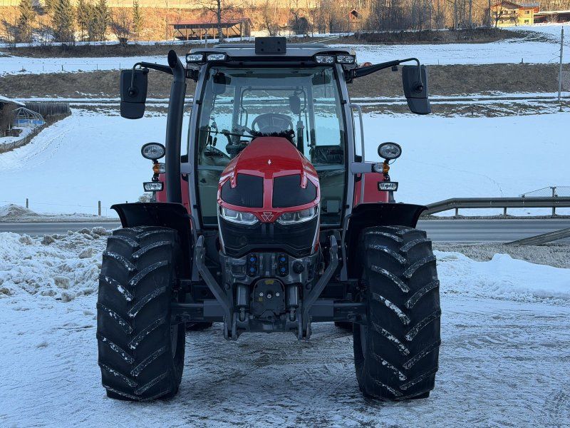 Massey Ferguson 5S.115 Dyna-4 Efficient