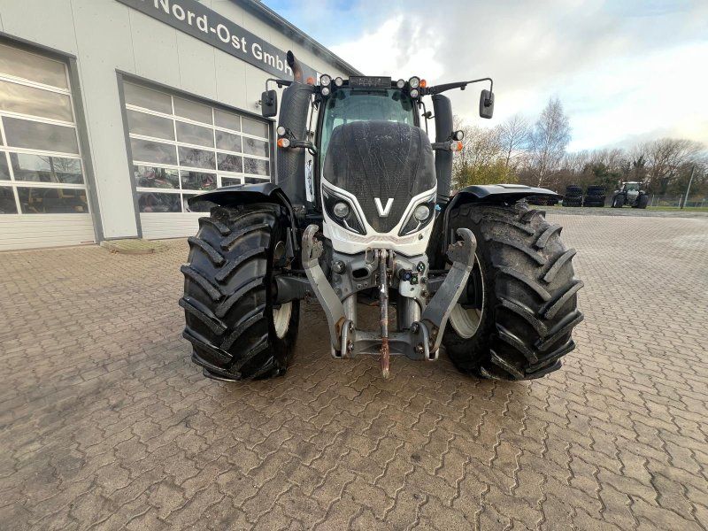 Valtra T214