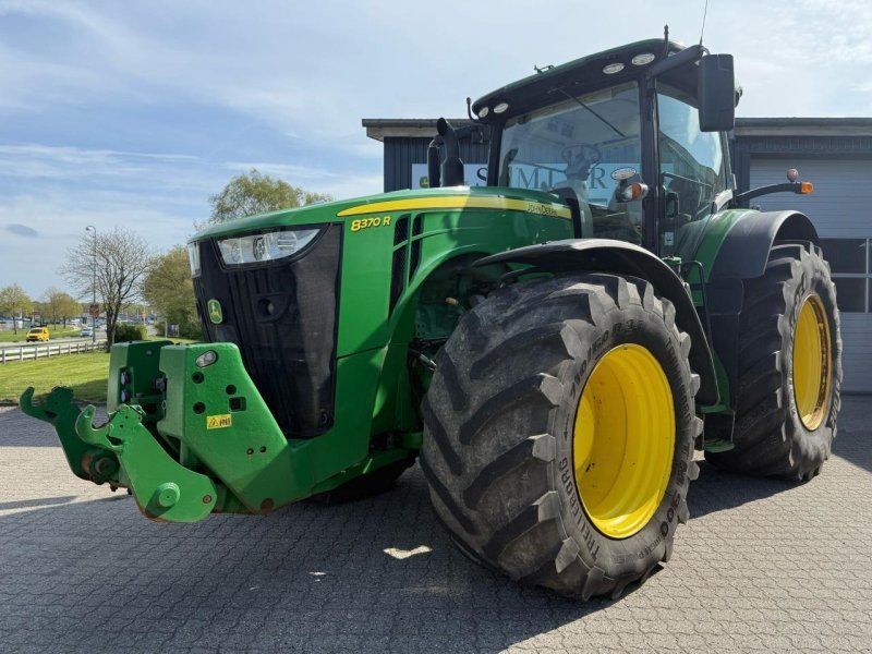 John Deere 8370R