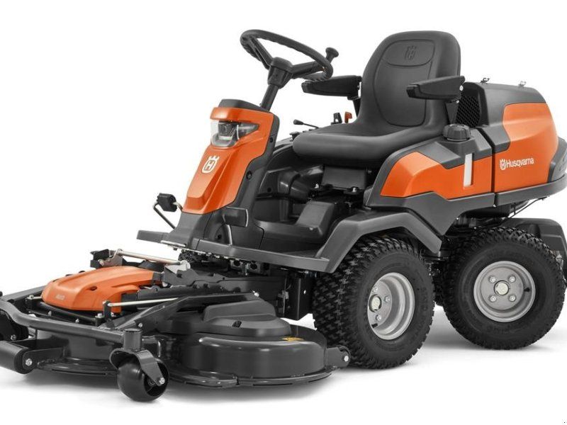 Husqvarna R 420TsX AWD inkl. 122 cm Combi klipperbord