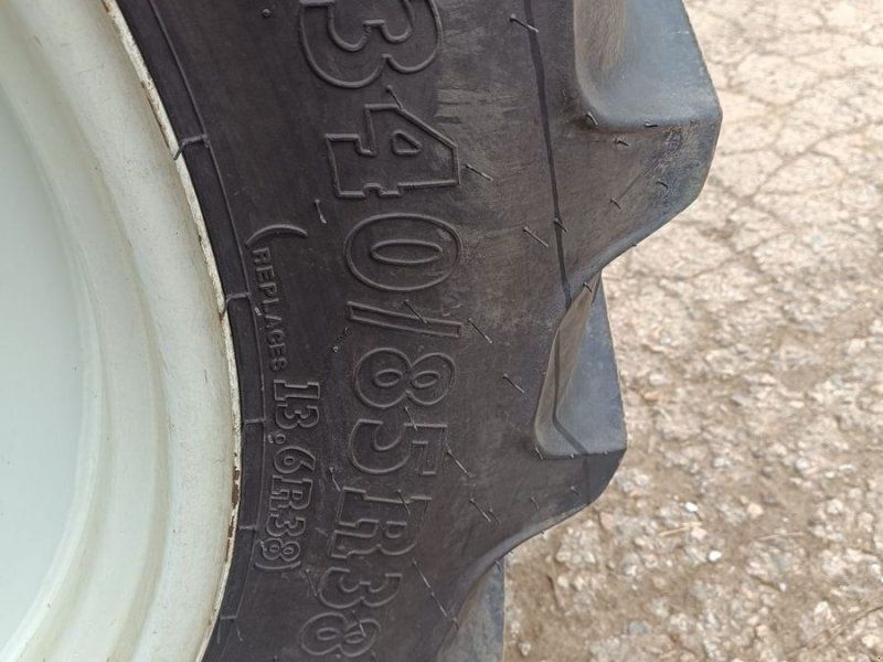 Lindner Geotrac 84 ep