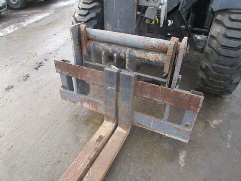 Deutz-Fahr 25.5 Agrovector  5,6m 2,5 Ton. mit Palettengab