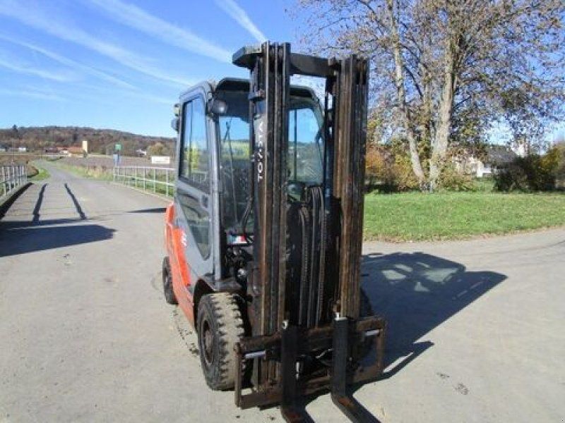 Toyota 8FDF20 Tripl-Freihub 4,70m + Seitenschieber