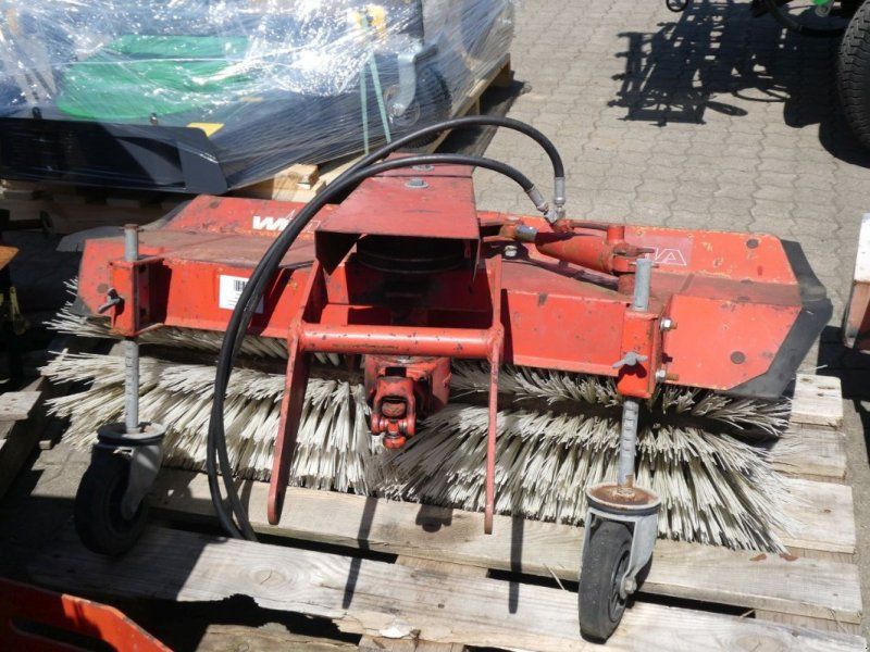 WIMA Frontanbau Kehrbesen