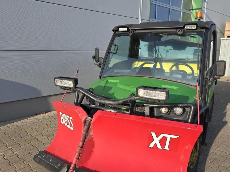 John Deere Gator XUV 835M