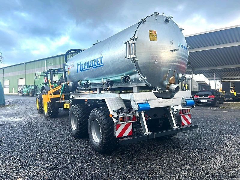 Meprozet Multilift Hakenlift-Güllefass 14000 l Agritechnica