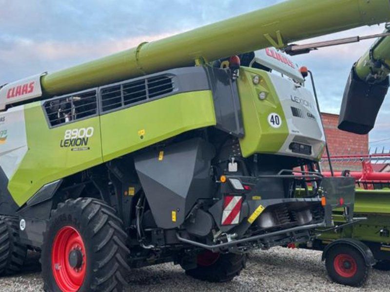 Claas Lexion 8900TT lexion 8900TT + Convio 1230 flex