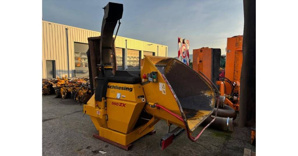 Schliesing 550 ZX houthakselaar