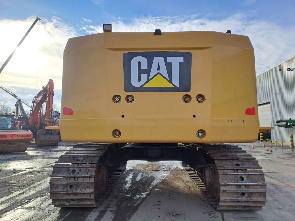 CAT 374FL
