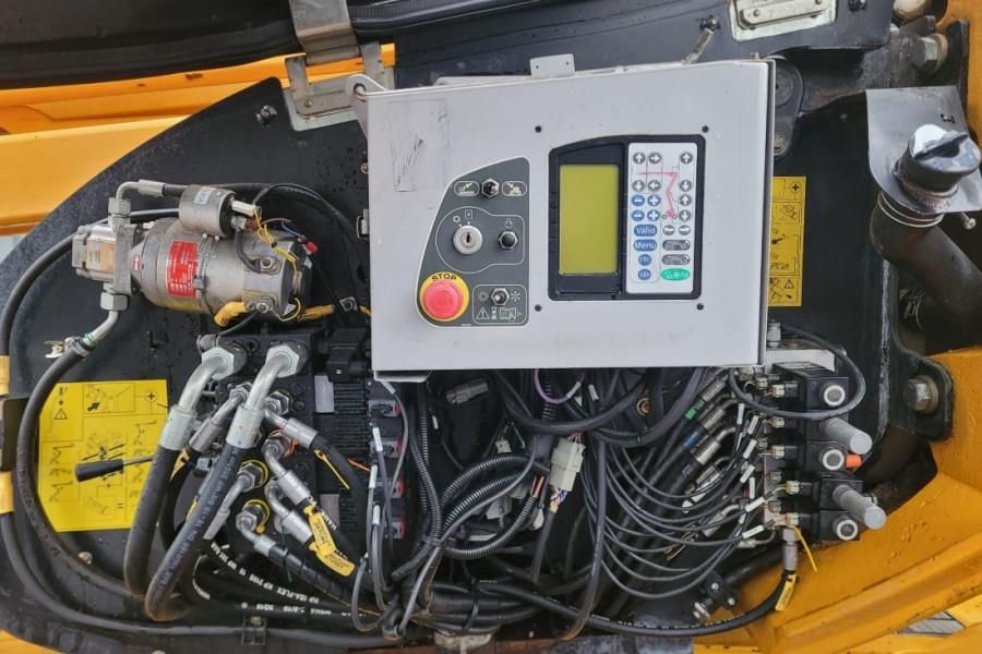 Manitou 160ATJ As-Is, Diesel, 4x4x4, 16m Working Height, 8