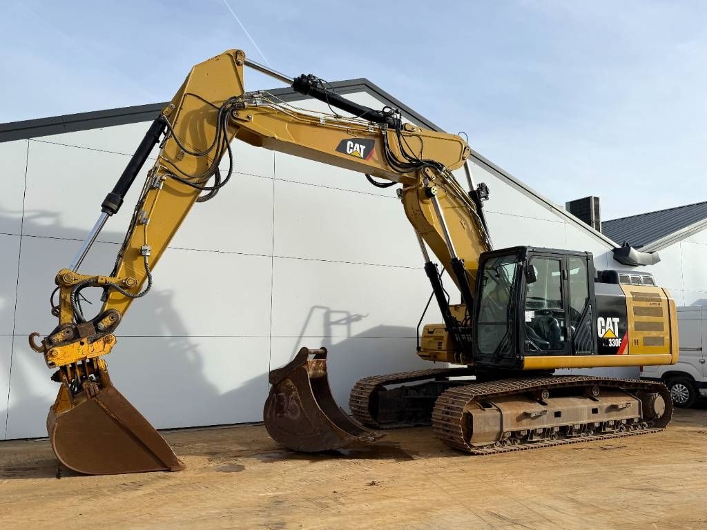 CAT 330FLN - German Machine / Triple Boom / OilQuick