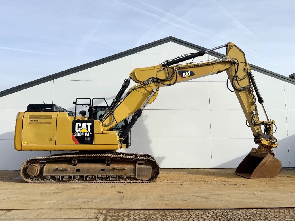 CAT 330FLN - German Machine / Triple Boom / OilQuick