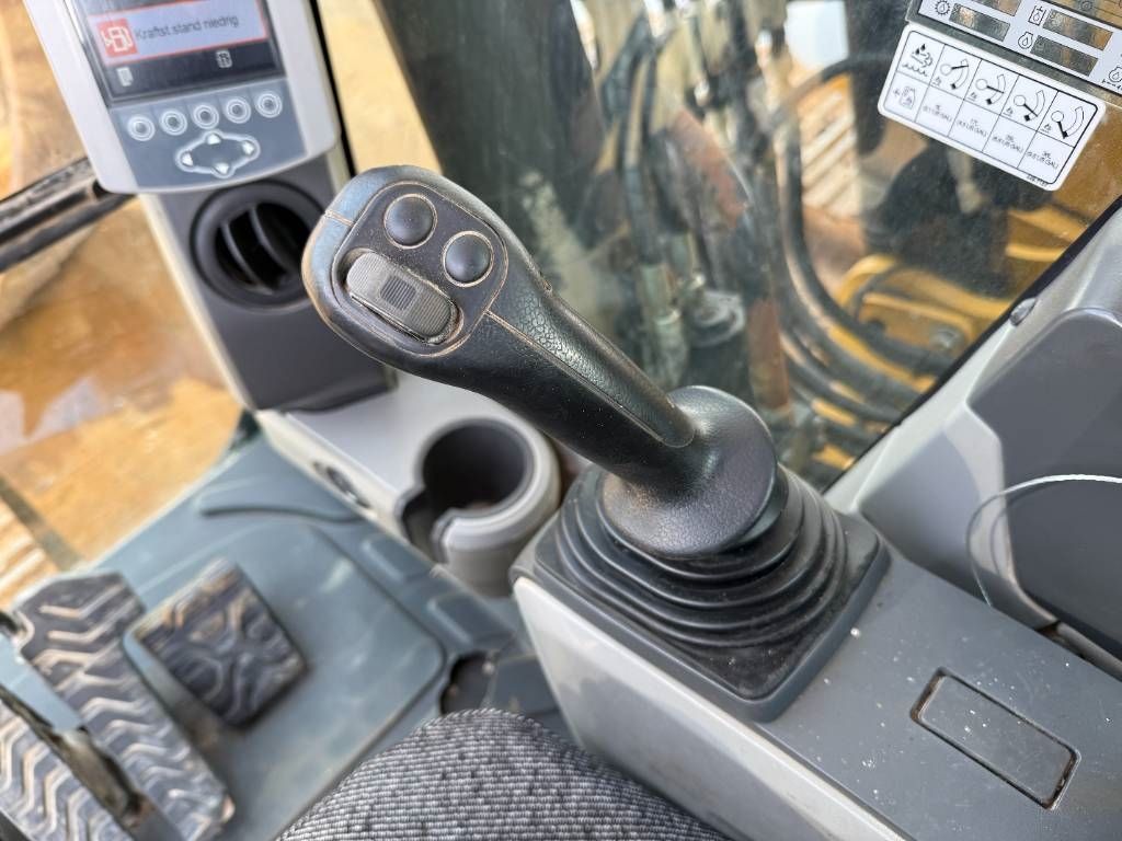 CAT 330FLN - German Machine / Triple Boom / OilQuick