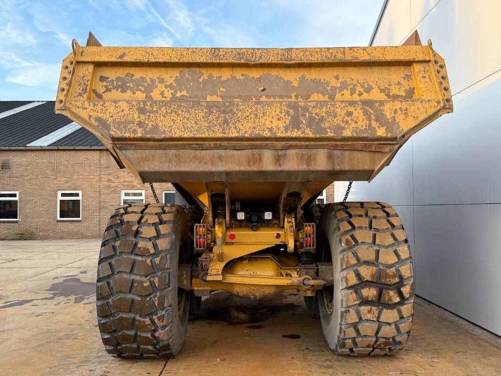 CAT 730C - Automatic Greasing / Body Heating / Camera