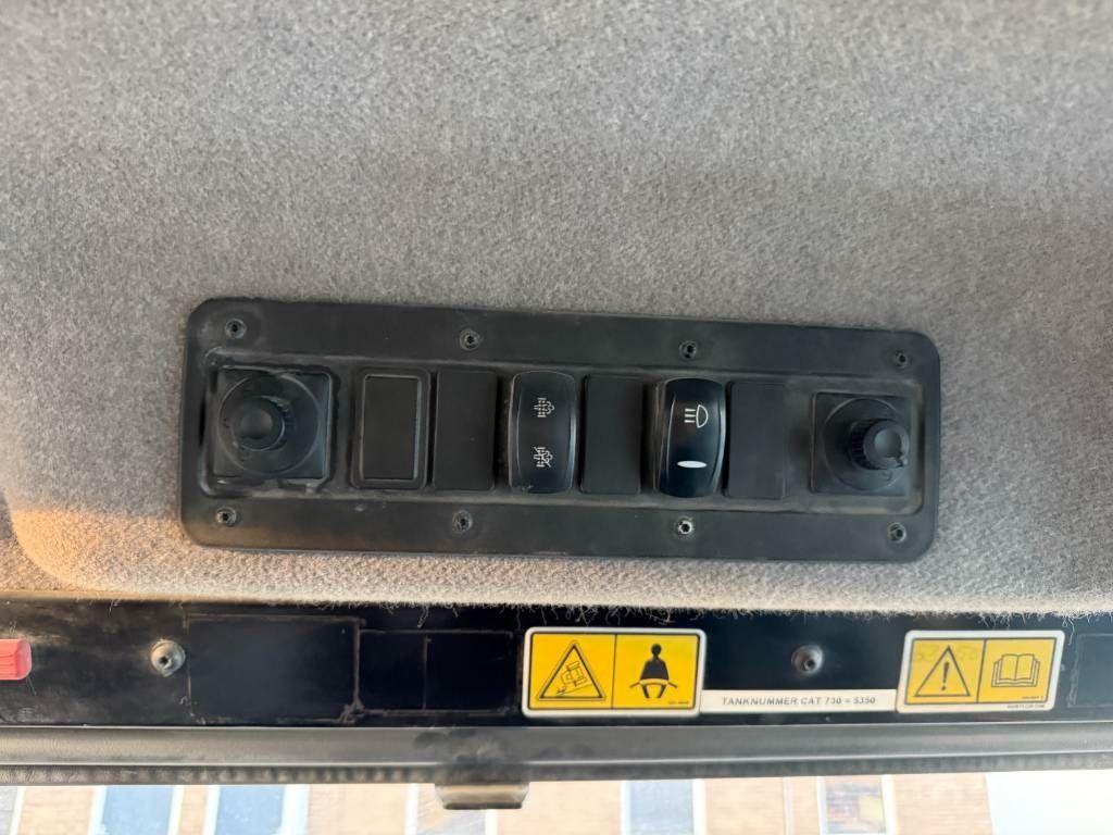 CAT 730C - Automatic Greasing / Body Heating / Camera