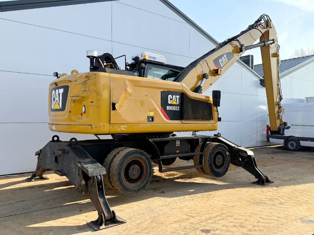 CAT MH3022 - Dutch Machine / Rear + Side Camera