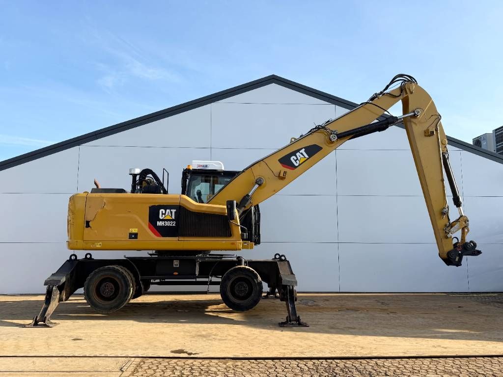 CAT MH3022 - Dutch Machine / Rear + Side Camera