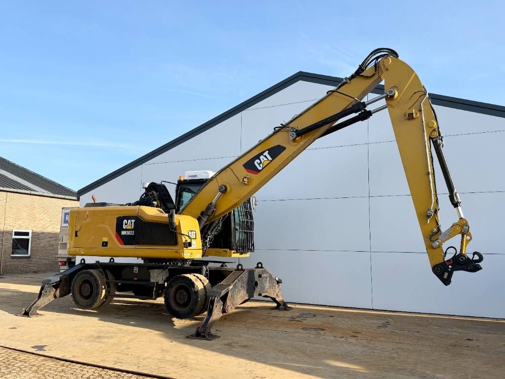 CAT MH3022 - Dutch Machine / Rear + Side Camera