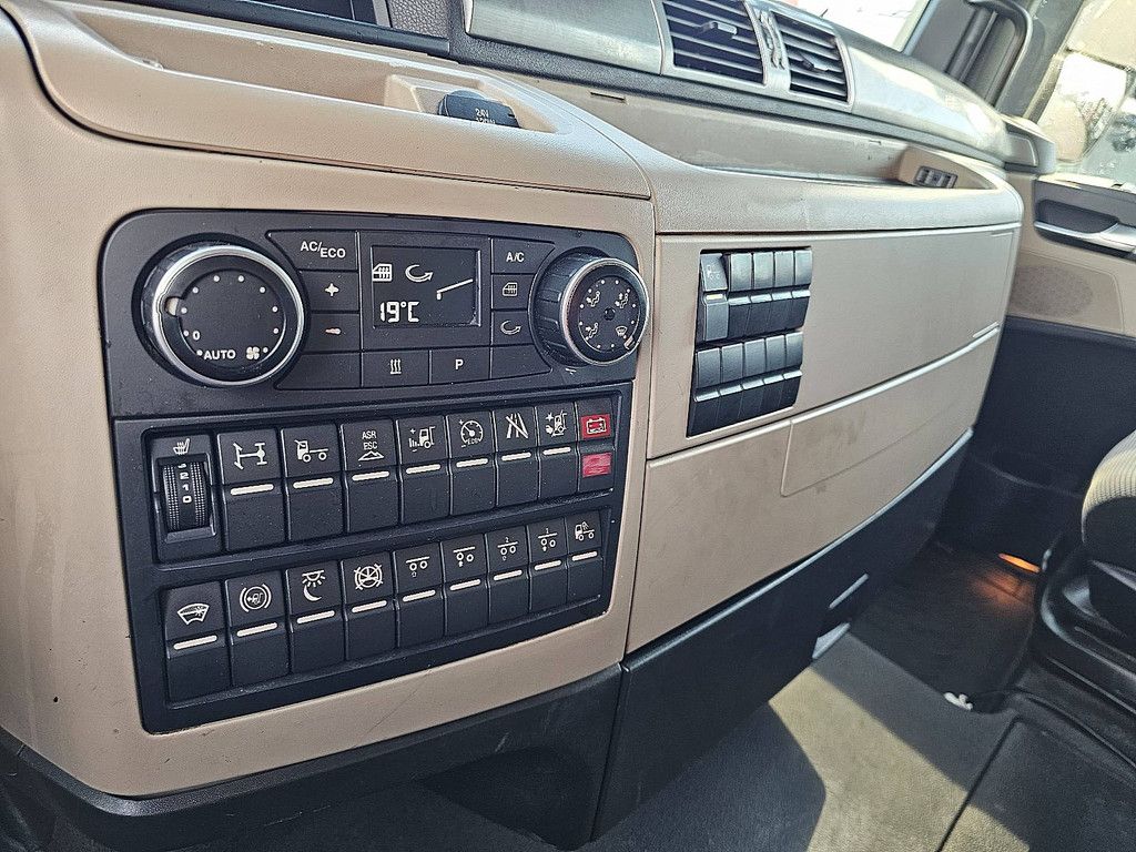 M.A.N. 26.460 TGX xxl 6x2 bls intarder