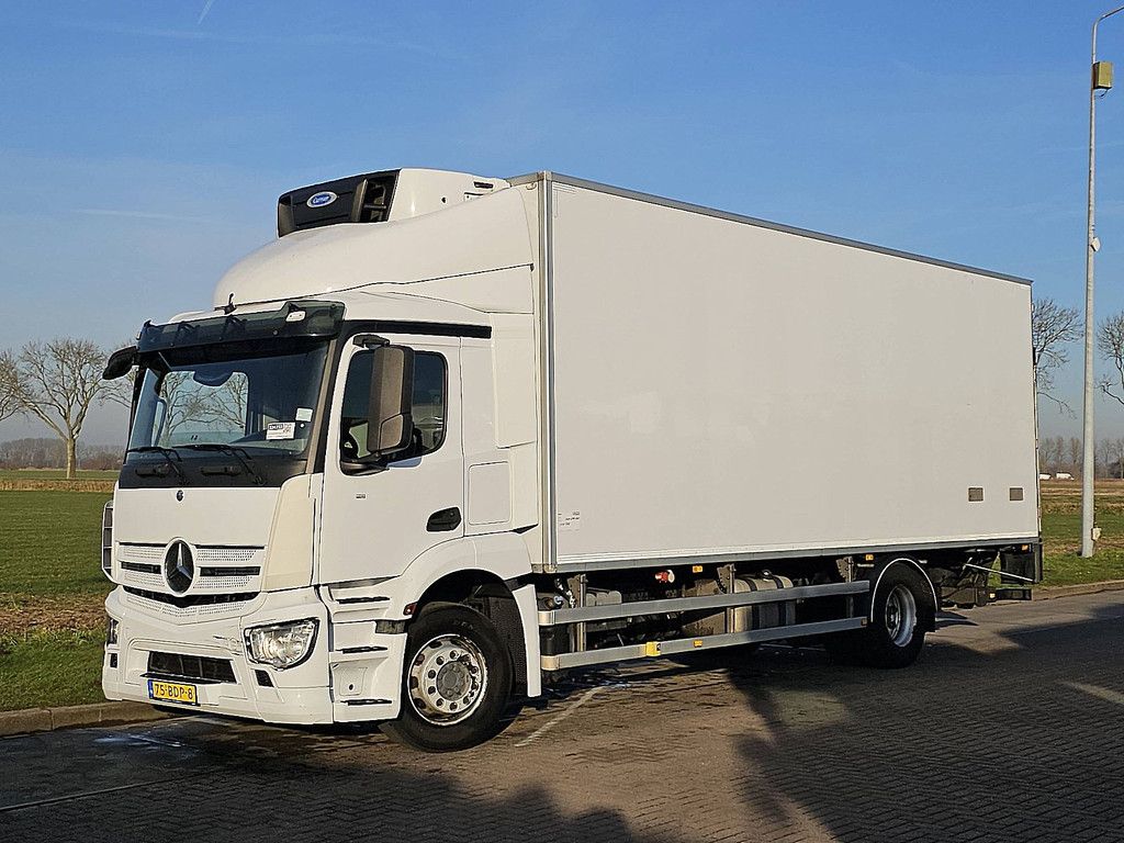 MERCEDES-BENZ ANTOS 1824