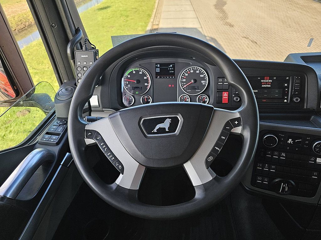 M.A.N. 26.470 TGX xlx 6x2 bls