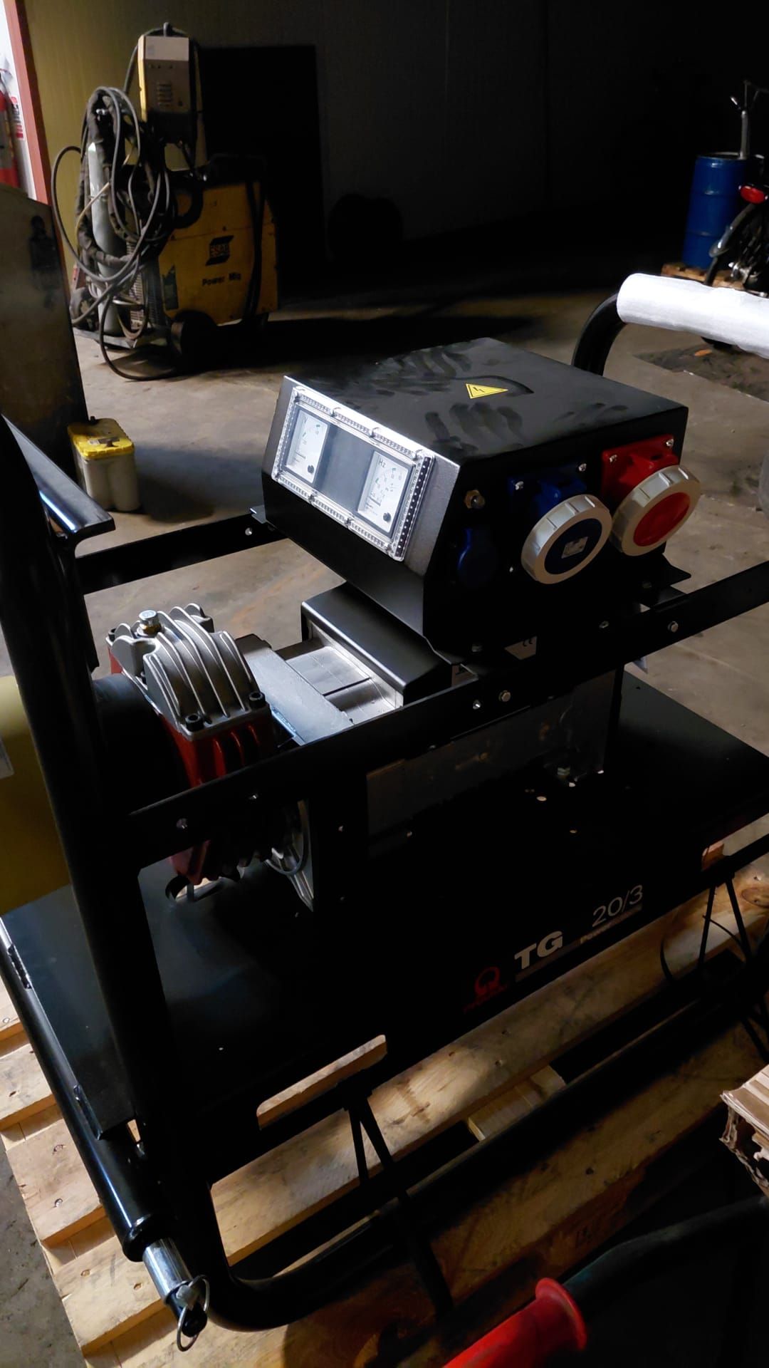 Noodstroomaggregaat op aftakas 20 kva electronisch geregeld